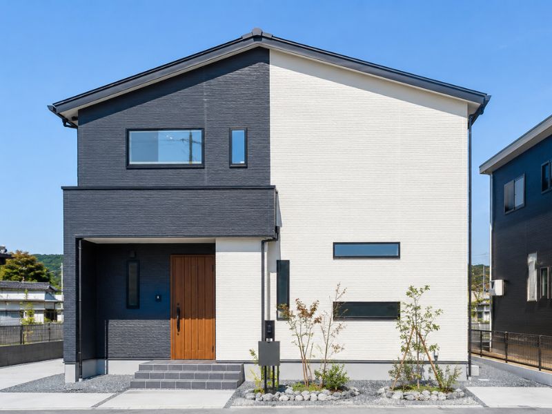 【外壁塗装】2つの色の組み合わせで魅せる！「ツートン」外壁をおしゃれに調和させるコツと配色のポイント