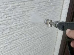 スタッコ外壁は洗浄が大切です
