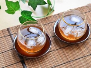 冷たい麦茶と夏の雰囲気